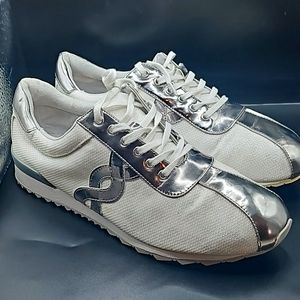 VINTAGE Silver and sparkling white shoes